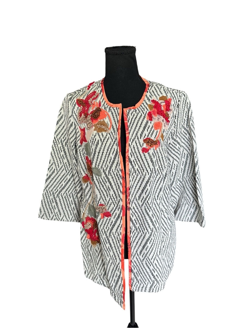 Chico’s Embroidered Floral Open Front Jacket Blazer Boho Art to Wear Size 1 Med